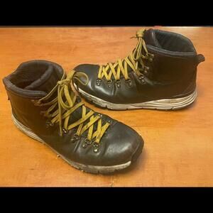 DANNER MOUNTAIN 600 BOOT DARK BROWN 62258 US 10.5 Used